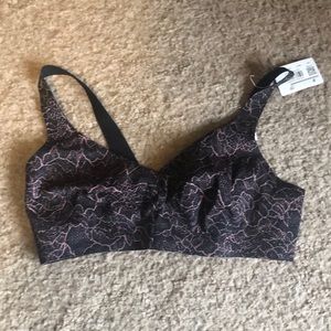 Lululemon like nothing bra